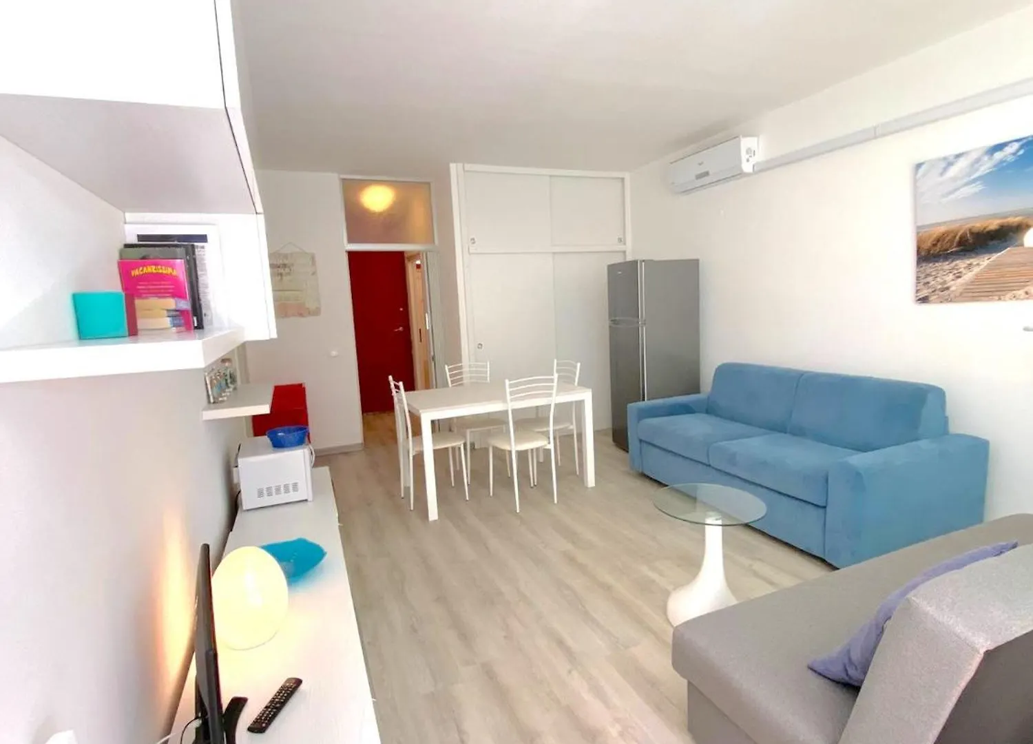 Bilocale Climatizzato Mare Blu Apartment Marina Di Bibbona Italy